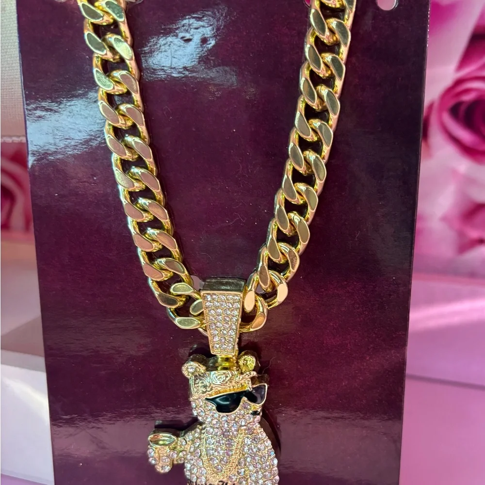Gold color Chain Necklace - Picture 2 of 2